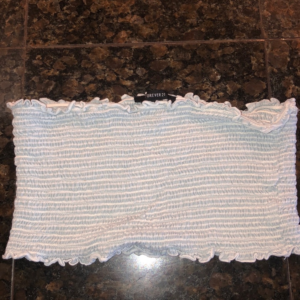 strapless top